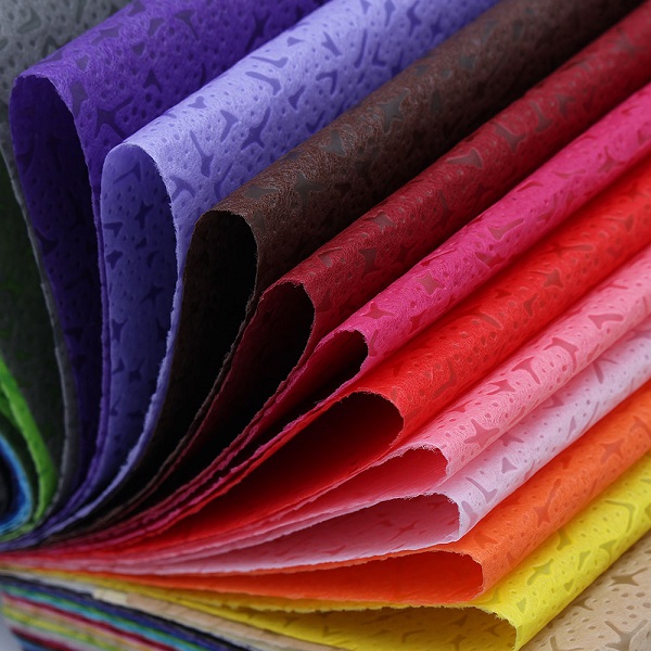 colorful embossed 100% polypropylene spunbond non woven fabric